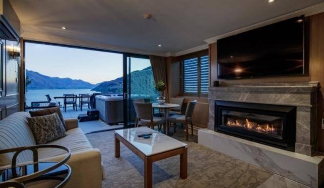 The Carlin Boutique Hotel ควีนส์ทาวน์ ภายนอก รูปภาพ
